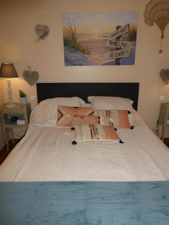 Chambre Le Mas D'Adelice Taulignan Esterno foto
